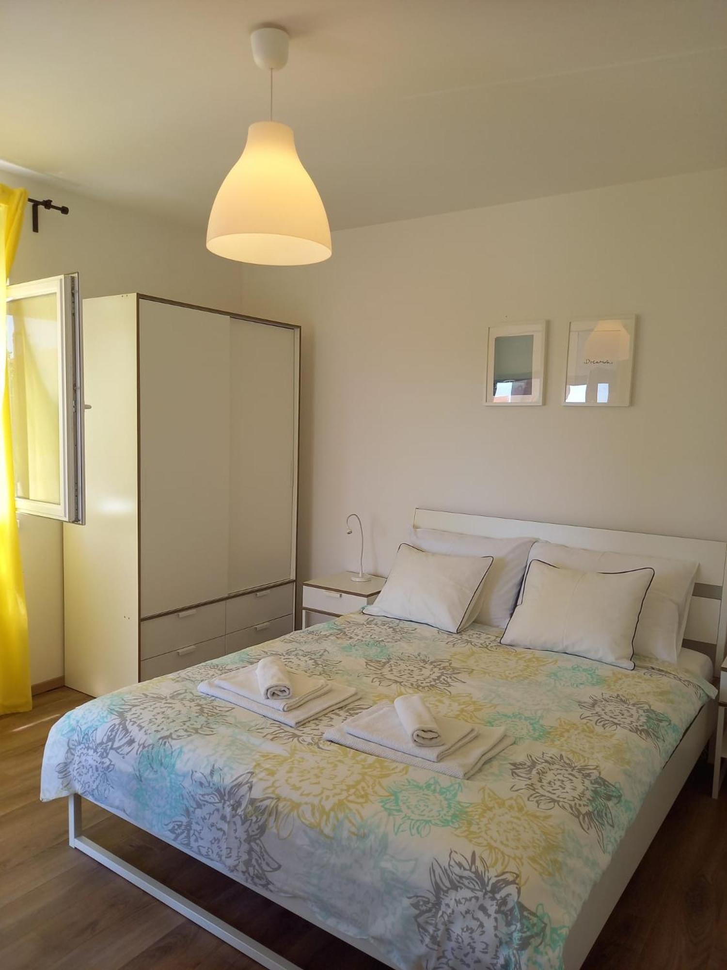 Apartments Stella Кърк Екстериор снимка